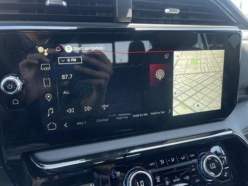 New 2026 GMC Sierra 2500 AT4 w/ AT4 Premium Plus Package AWD/4WD image 13