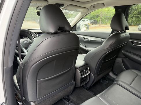 Used 2024 INFINITI QX50 Luxe w/ Cargo Package FWD image 31