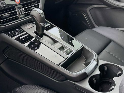 New 2026 Porsche Macan AWD/4WD image 20