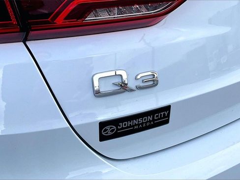 Used 2022 Audi Q3 2.0T Premium Plus w/ Premium Plus Package image 8