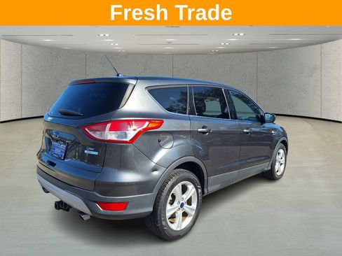 Used 2016 Ford Escape SE image 5