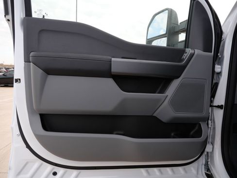 New 2026 Ford F350 XLT image 18