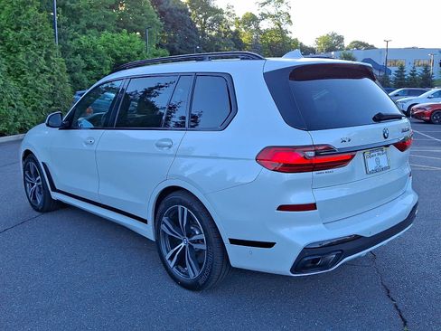 Used 2022 BMW X7 M50i AWD/4WD image 4