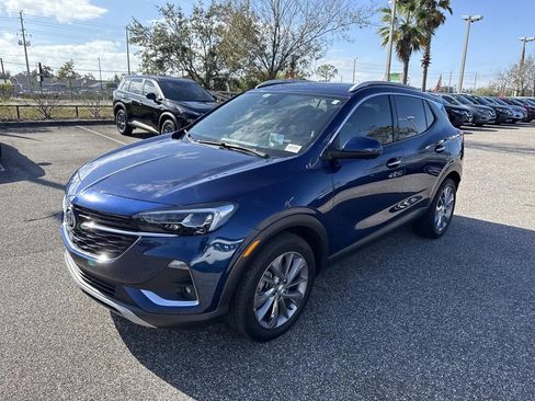 Used 2022 Buick Encore GX Essence w/ Advanced Technology Package image 8