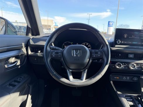 Used 2025 Honda CR-V Sport image 21