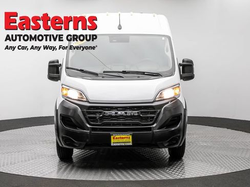 Used 2023 RAM ProMaster 2500 FWD image 2