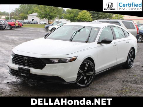 Used 2023 Honda Accord Sport image 1