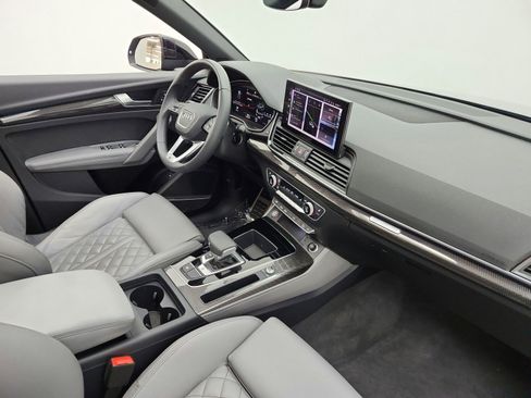 Used 2025 Audi SQ5 Premium Plus AWD/4WD image 18