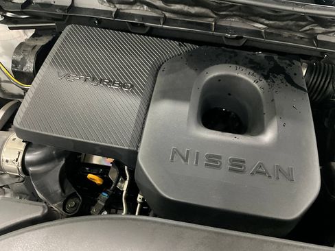 Used 2025 Nissan Murano SV AWD/4WD image 29