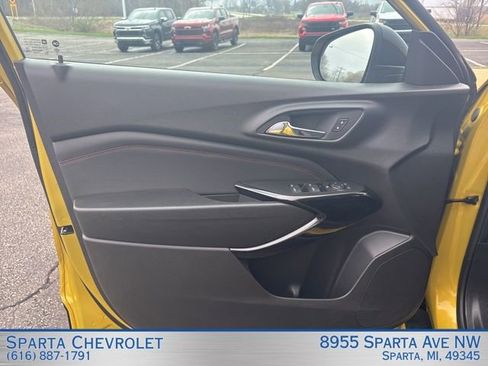 Used 2024 Chevrolet Trax RS w/ Driver Confidence Package image 9
