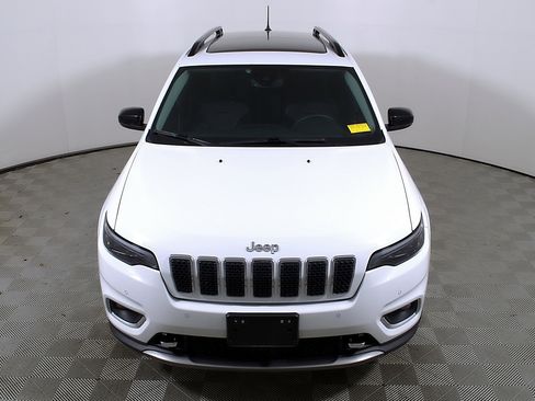 Used 2022 Jeep Cherokee Limited w/ Elite Package image 4