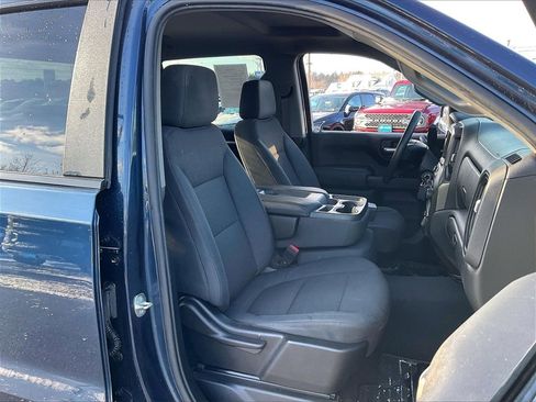 Used 2019 Chevrolet Silverado 1500 Custom w/ Custom Value Package image 10