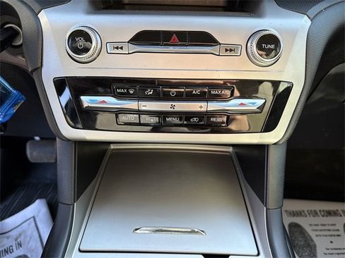 Used 2022 Ford Explorer 4WD w/ Class IV Trailer Tow Package image 22