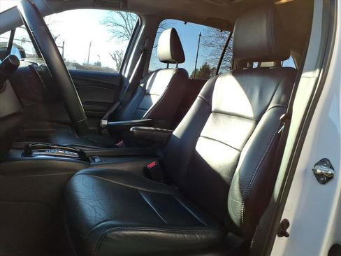 Used 2019 Honda Pilot Touring image 12