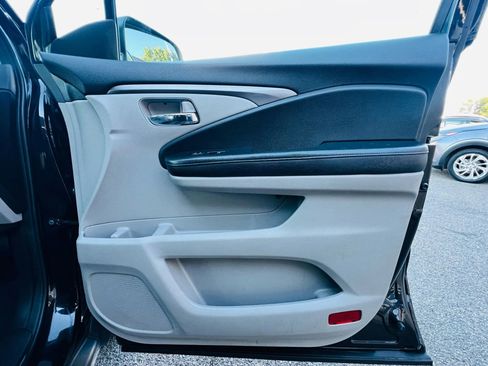 Used 2017 Honda Pilot EX-L image 25