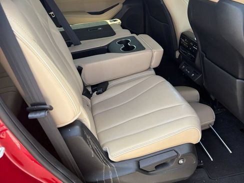 Used 2022 Acura MDX SH-AWD w/ Advance Package image 11