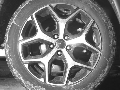 Used 2025 Jeep Compass Limited image 15