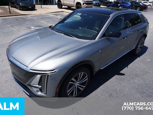 Used 2024 Cadillac Lyriq Luxury AWD/4WD image 20