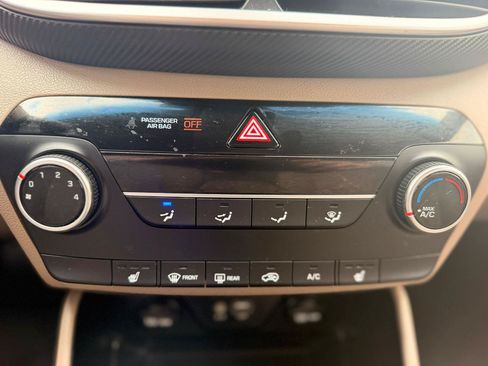Used 2019 Hyundai Tucson Value FWD image 25