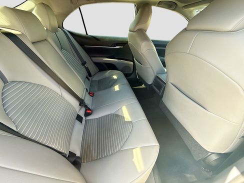 Used 2022 Toyota Camry SE w/ Convenience Package image 27