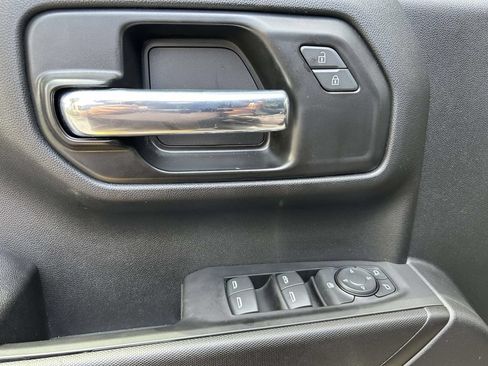 Used 2022 Chevrolet Silverado 1500 Custom RWD image 11