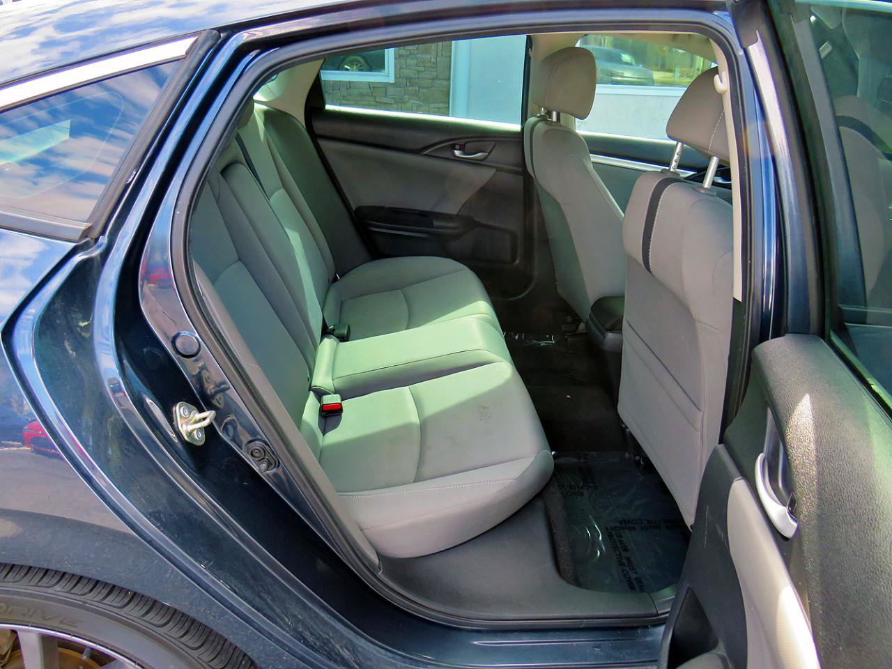 Used 2019 Honda Civic EX image 13