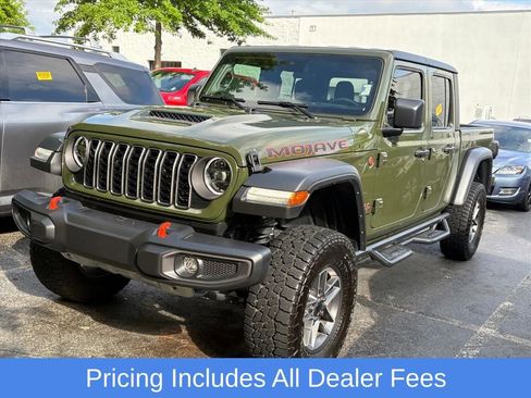 Used 2024 Jeep Gladiator Mojave w/ Safety Group AWD/4WD image 4