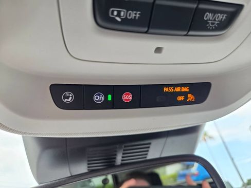 Used 2025 Buick Envision Preferred AWD/4WD image 35