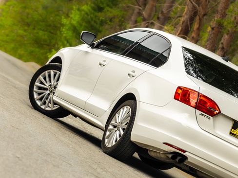 Used 2014 Volkswagen Jetta SEL image 23