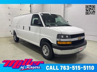 New 2026 Chevrolet Express 3500 Extended w/ Chrome Appearance Package