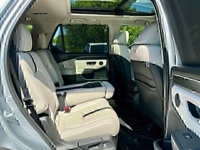 New 2026 Honda Pilot Touring image 17