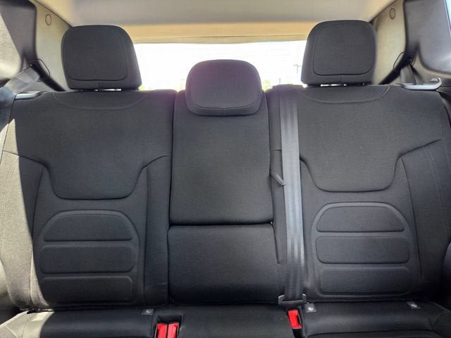 Used 2021 Jeep Renegade Latitude w/ Convenience Group FWD image 11