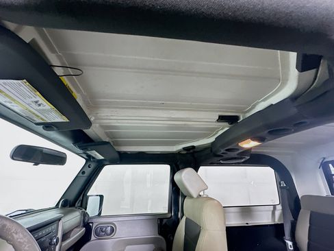 Used 2010 Jeep Wrangler Sport image 22