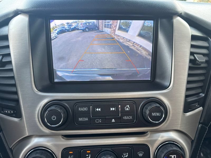 Used 2015 GMC Yukon Denali w/ Premium Package AWD/4WD image 30