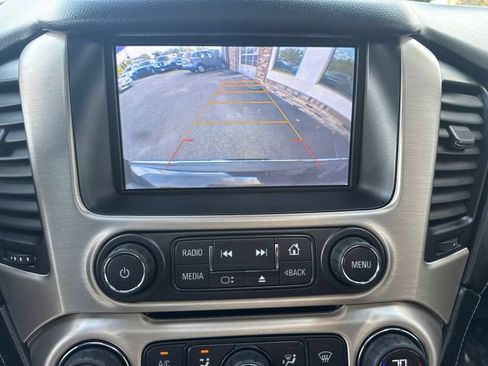 Used 2015 GMC Yukon Denali w/ Premium Package AWD/4WD image 30