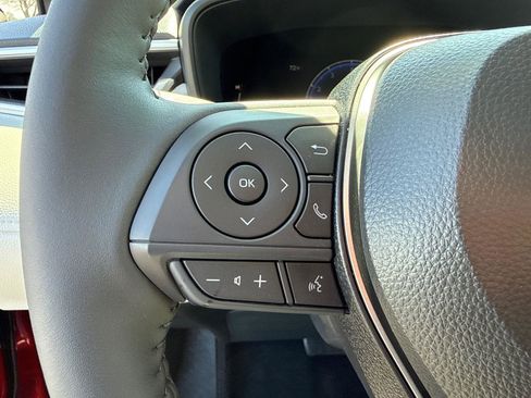 Used 2026 Toyota Corolla Cross LE w/ Moonroof Package image 13