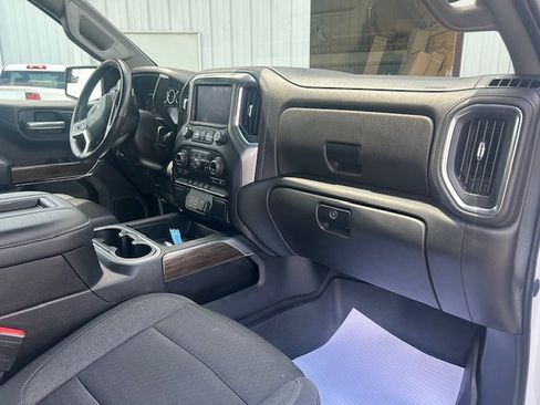 Used 2021 Chevrolet Silverado 1500 LT Trail Boss AWD/4WD image 12