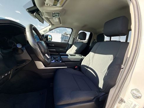 Used 2022 Toyota Tundra SR5 w/ SR5 Convenience Package image 23