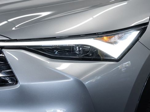 Certified 2025 Acura ADX FWD image 9