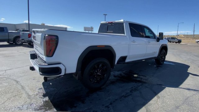 Certified 2025 GMC Sierra 3500 AT4 w/ AT4 Premium Plus Package AWD/4WD image 8