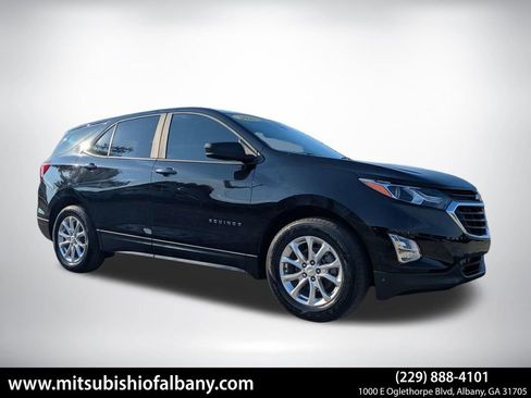 Used 2021 Chevrolet Equinox LS w/ LS Convenience Package FWD image 1