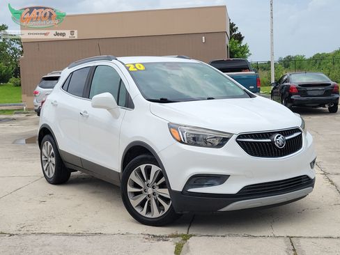 Used 2020 Buick Encore Preferred FWD image 1
