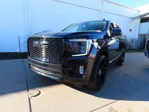 Used 2023 GMC Yukon Denali w/ Max Trailering Package image 4
