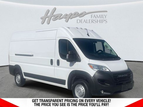 Used 2025 RAM ProMaster 2500 w/ Convenience Group FWD image 1