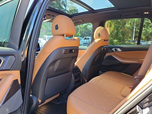 Used 2024 BMW X5 sDrive40i w/ Premium Package RWD image 17