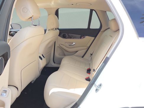 Certified 2022 Mercedes-Benz GLC 300 GLC 300 image 10