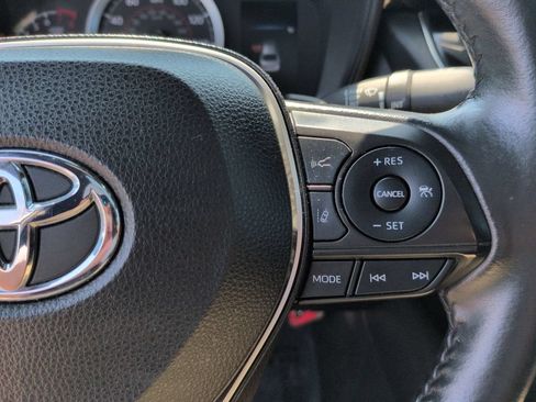 Used 2022 Toyota Corolla SE w/ SE Premium Package FWD image 20