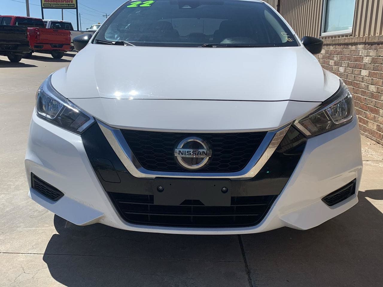Used 2022 Nissan Versa S FWD image 7