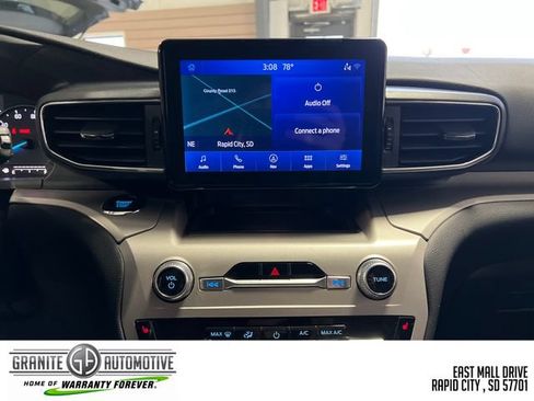 Used 2023 Ford Explorer XLT w/ Equipment Group 202A AWD/4WD image 18