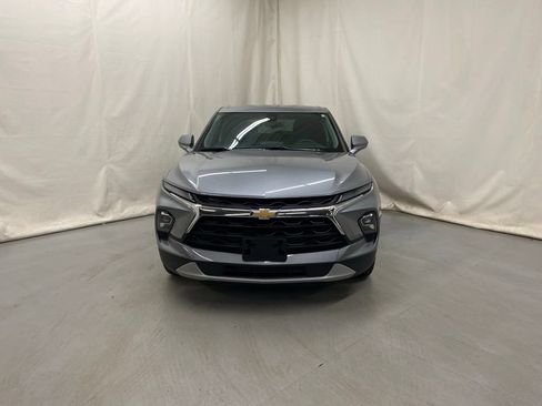 Used 2025 Chevrolet Blazer LT AWD/4WD image 3